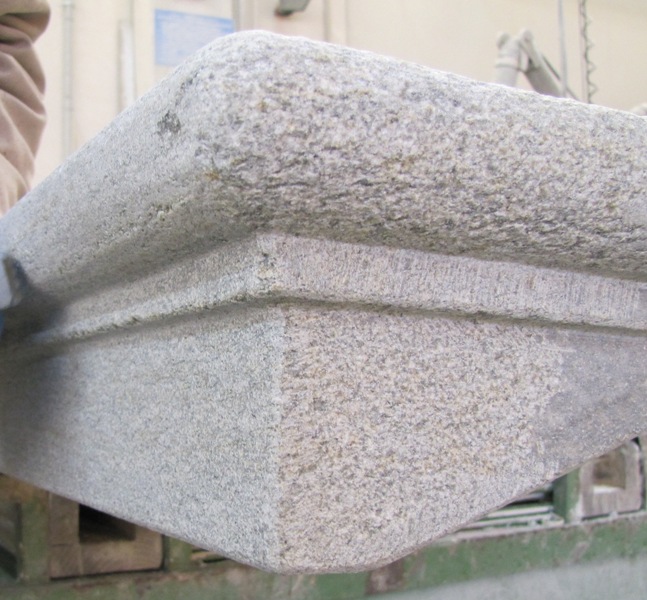 Ramella Graniti Pedata a massello in Luserna