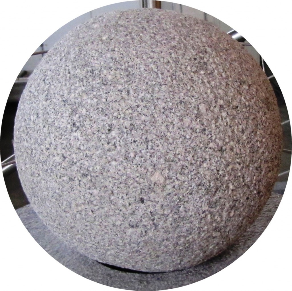 Ramella Graniti Sfere in granito bianco