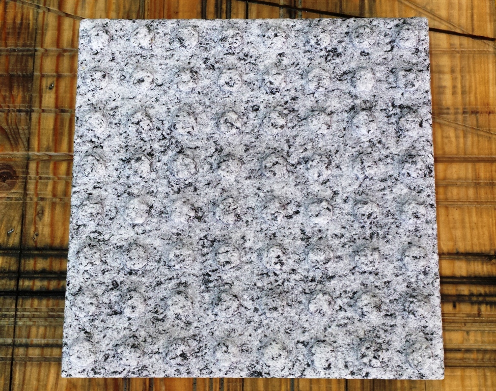 Ramella Graniti Piastrelle Podotattili in Pietra Marmo o Granito