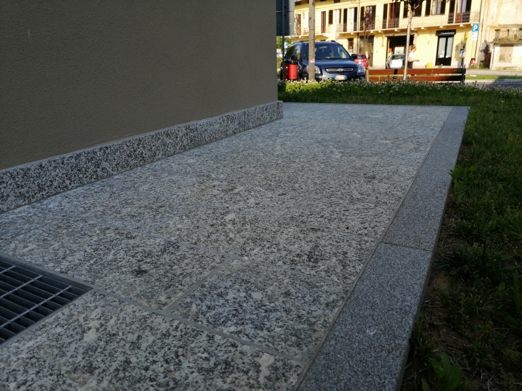 Ramella Graniti Pavimento Gouet selezionato granigliato
