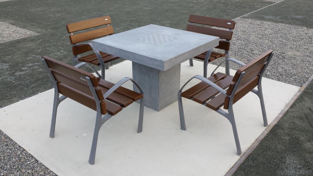 Ramella Graniti Granite table with chessboard