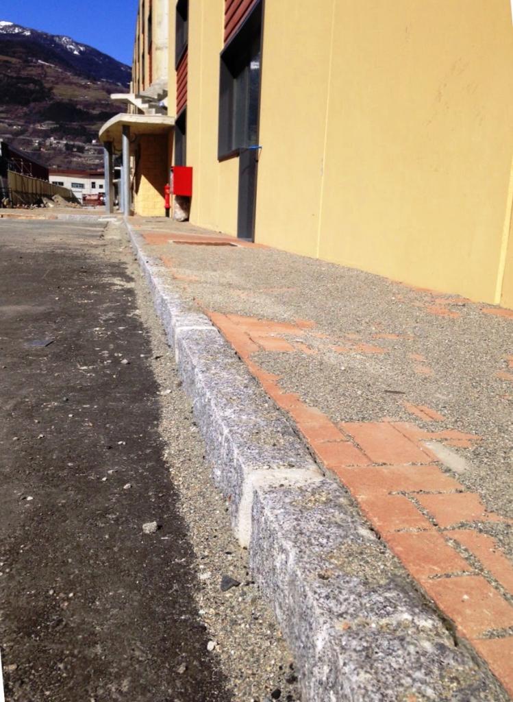 Ramella Graniti Portuguese curbs