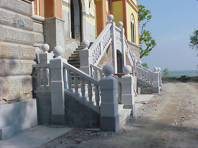 Ramella Graniti Balaustra Castello Montalbano