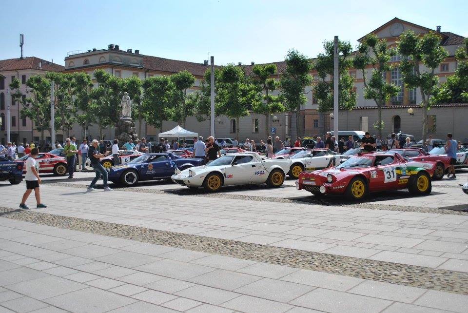 Ramella Graniti Piazza Duomo a Biella, Pavimentazione in Sienite_Raduno mondiale Lancia Stratos