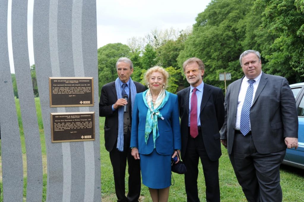 Ramella Graniti Marconi monument