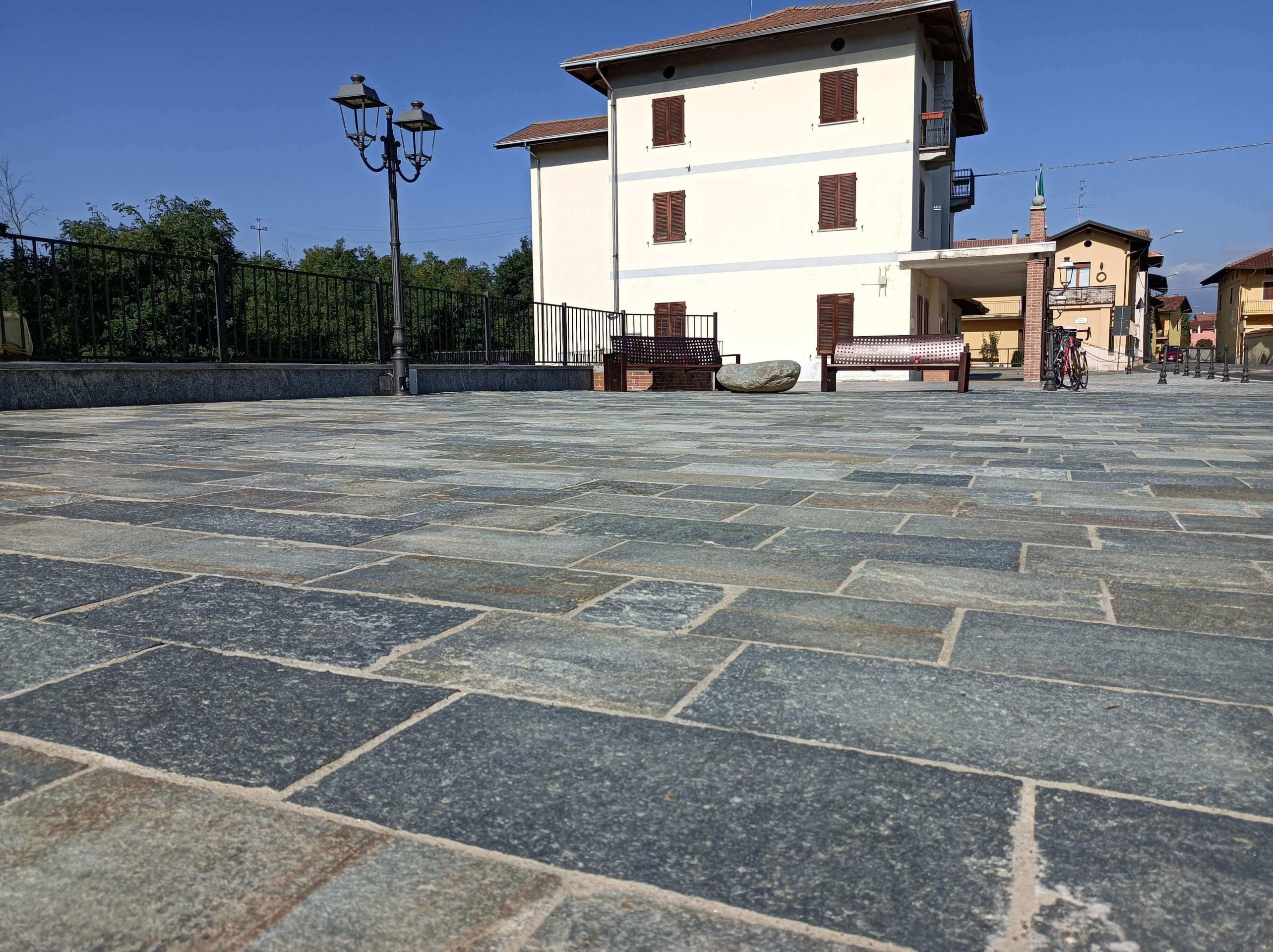 Ramella Graniti Paving in Luserna