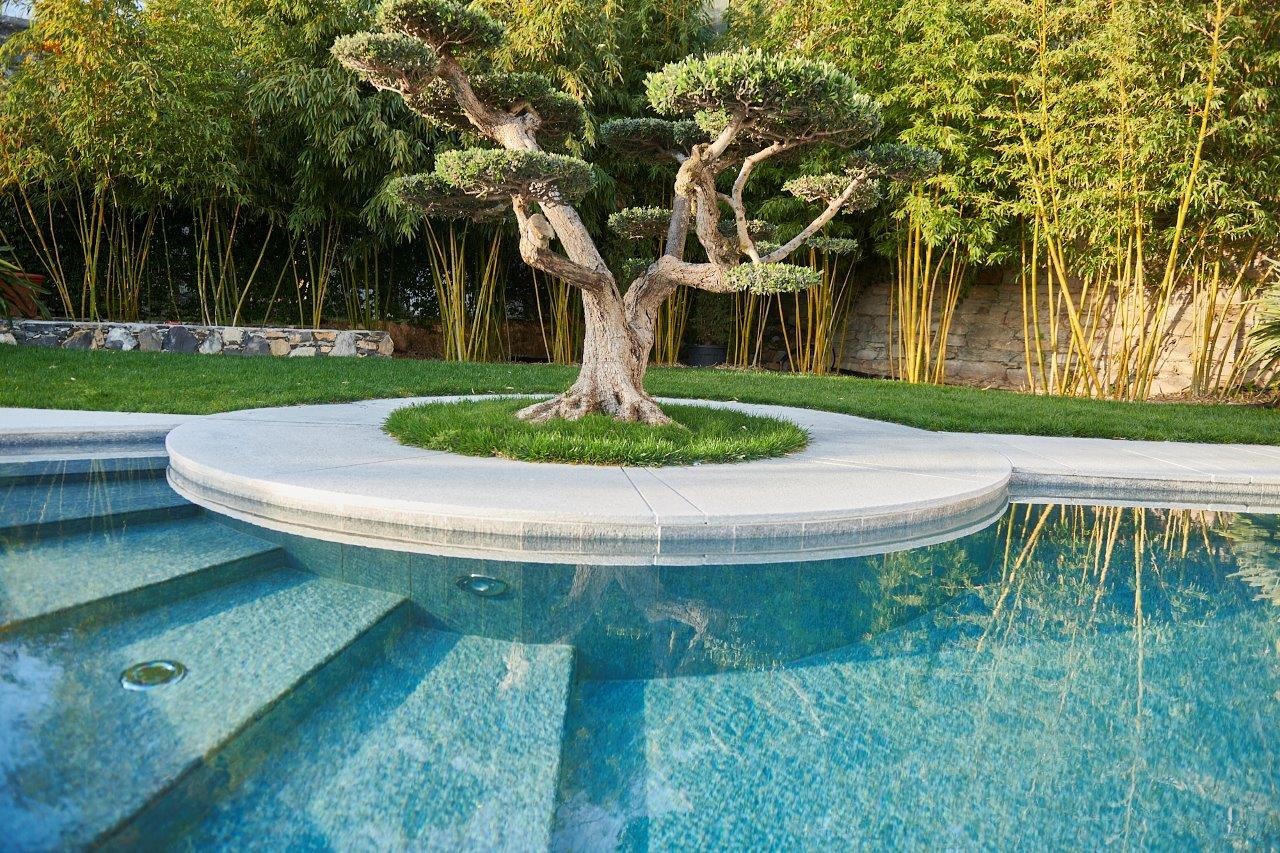 Ramella Graniti A- progetto nuova piscina con griglia Sfioro, villa privata Genova