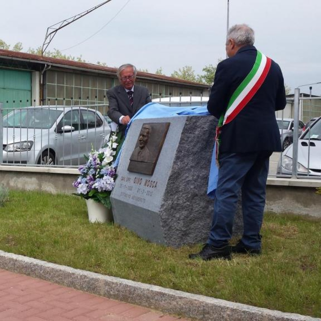 Ramella Graniti Inauguration of the Gino Mosca monument