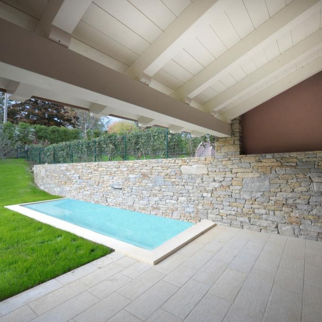 Ramella Graniti Floor and wall in Luserna